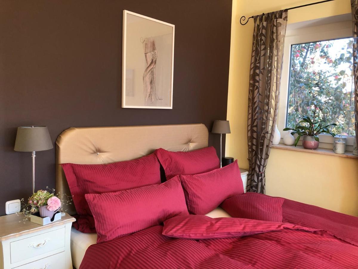 Hotel Haus Kallenberg Herbrechtingen Εξωτερικό φωτογραφία